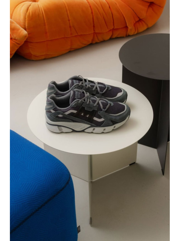 KARHU SUPER FULCRUM INDIA INK BLACK KARHU SUPER FULCRUM INDIA INK BLACK