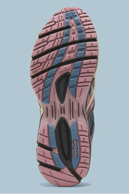 REEBOK LTD PREMIER ROAD ULTRA SOFT PINK