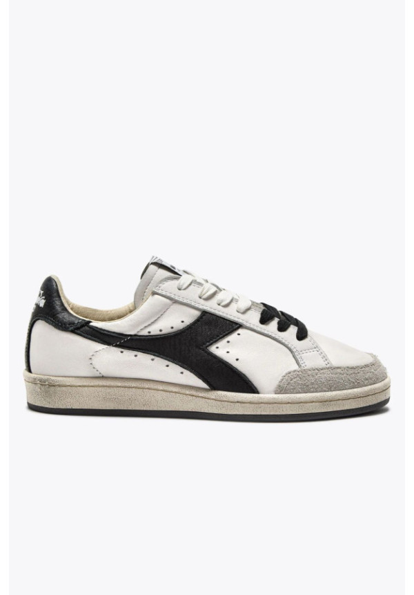 DIADORA HERITAGE PRESTIGE USED WHITE BLACK