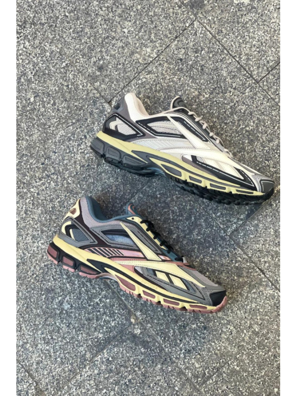 REEBOK LTD PREMIER ROAD ULTRA SOFT PINK