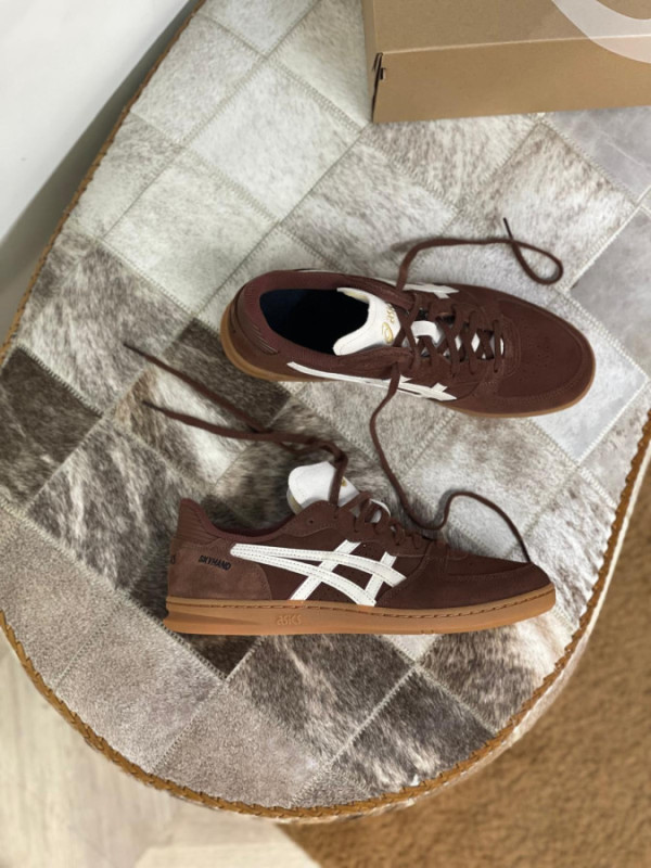 ASICS SKYHAND OG REDDISH BROWN OATMEAL