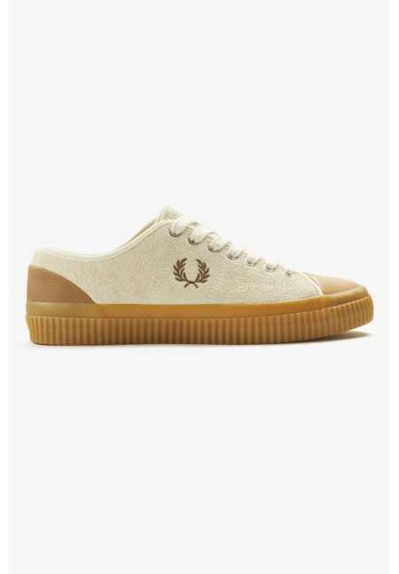 FRED PERRY HUGHES LOW TEXT SUEDE ECRU