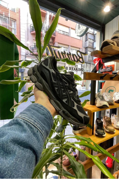 ASICS GEL NYC - GRAPHITE GREY BLACK