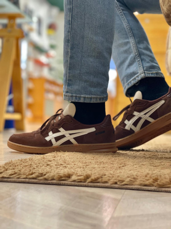 ASICS SKYHAND OG REDDISH BROWN OATMEAL