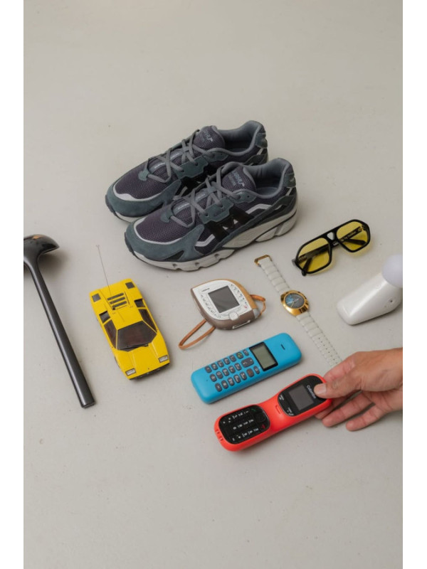 KARHU SUPER FULCRUM INDIA INK BLACK KARHU SUPER FULCRUM INDIA INK BLACK