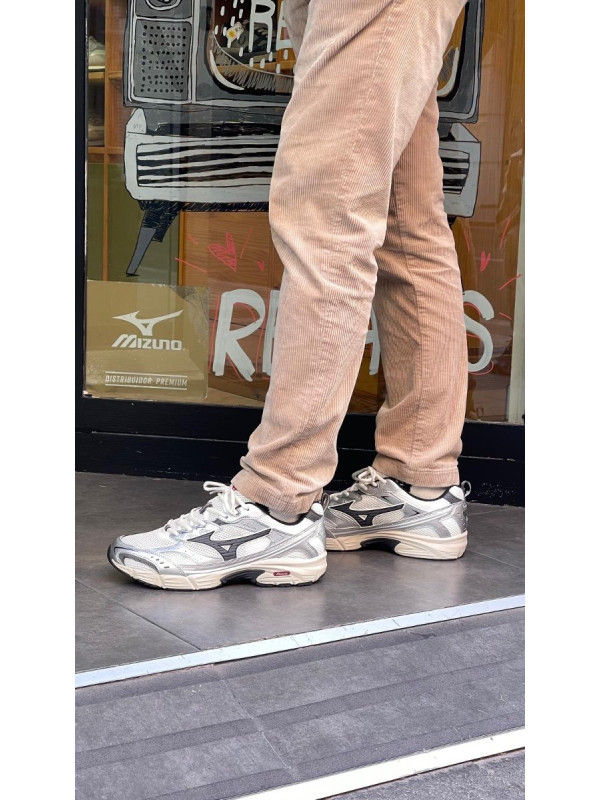 MIZUNO MXR SNOW WHITE MAGNET SILVER