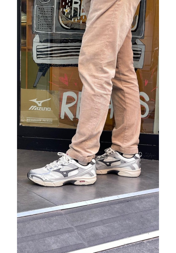 MIZUNO MXR SNOW WHITE MAGNET SILVER