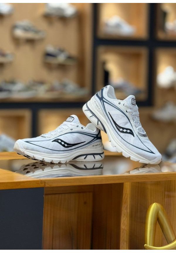 SAUCONY KINVARA 1 WHITE OFF WHITE