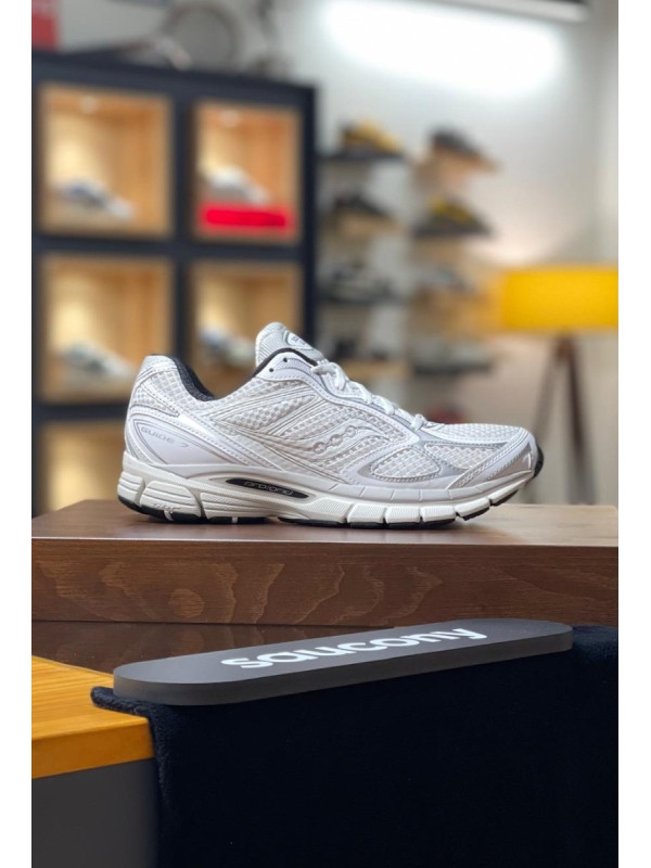 SAUCONY PROGRID GUIDE 7 WHITE BLACK