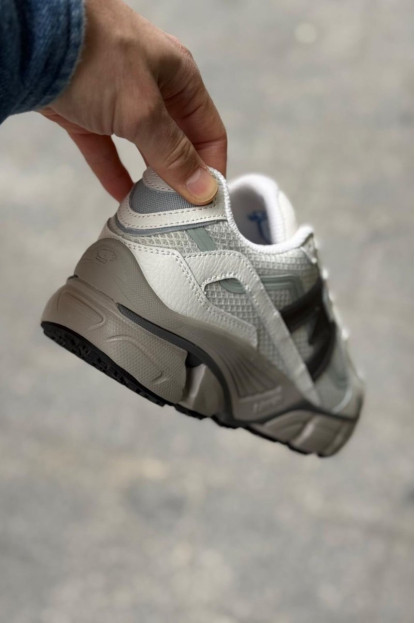 KARHU SUPER FULCRUM BLANC DE BLANC DARK GULL GRAY