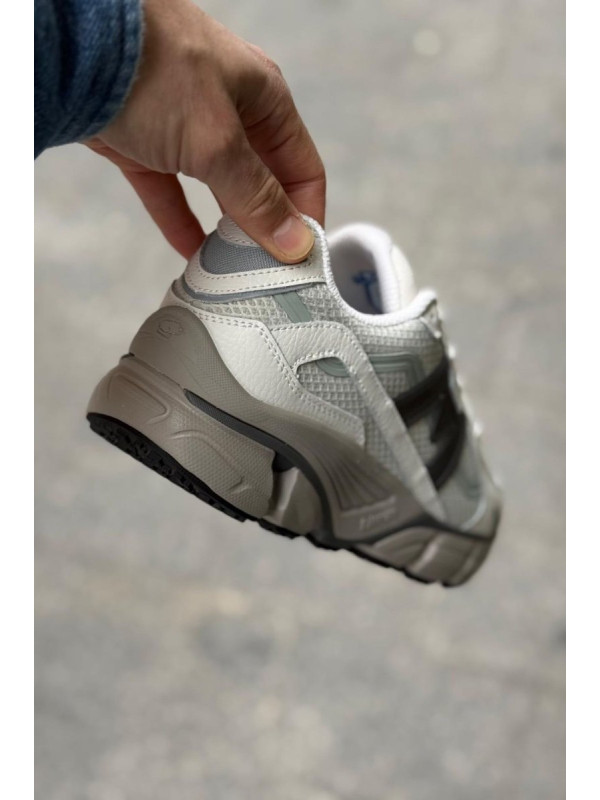 KARHU SUPER FULCRUM BLANC DE BLANC DARK GULL GRAY