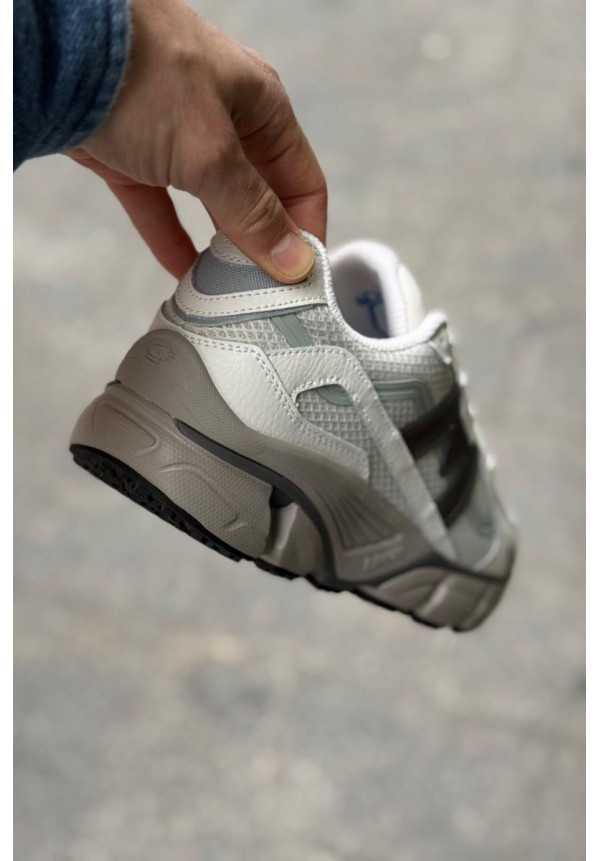 KARHU SUPER FULCRUM BLANC DE BLANC DARK GULL GRAY