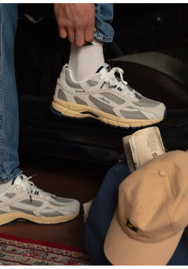 THE MERCER BRAND RE-RUN AMERICANA OFF WHITE