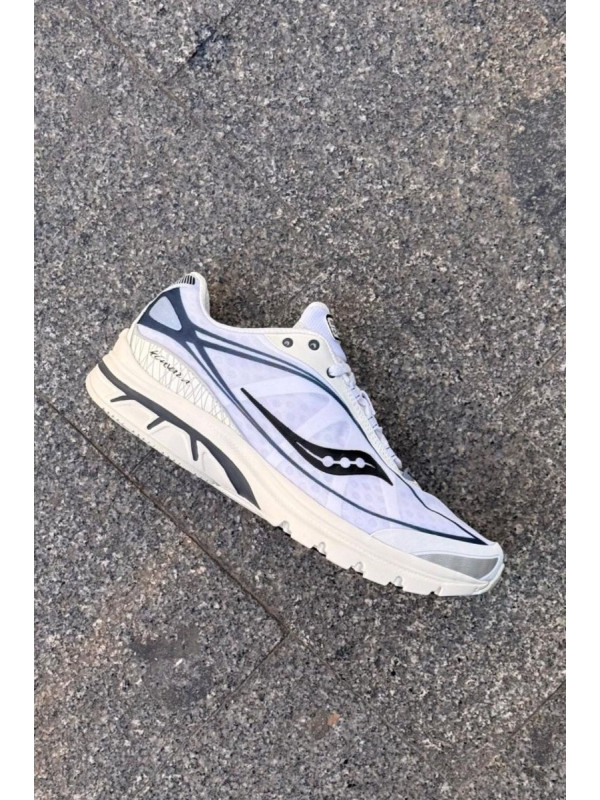SAUCONY KINVARA 1 WHITE OFF WHITE