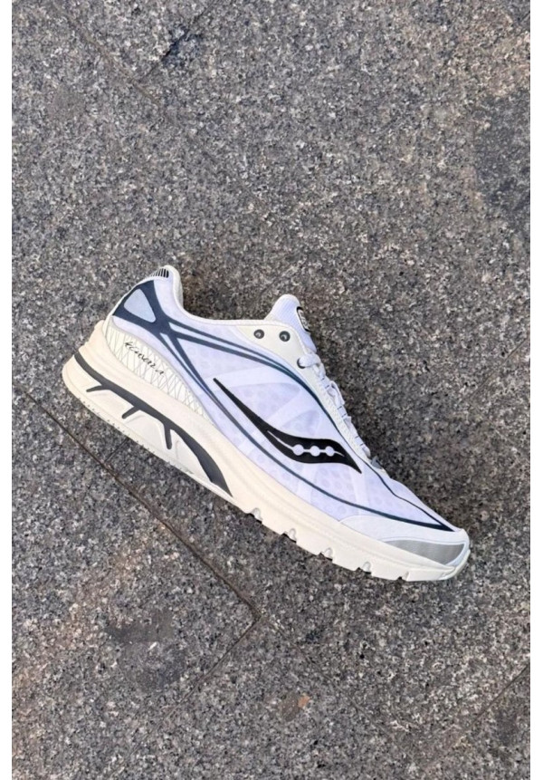 SAUCONY KINVARA 1 WHITE OFF WHITE