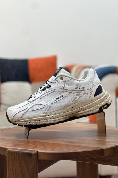MERCER BRAND THE RE-RUN VIBRAM WHITE BLUE